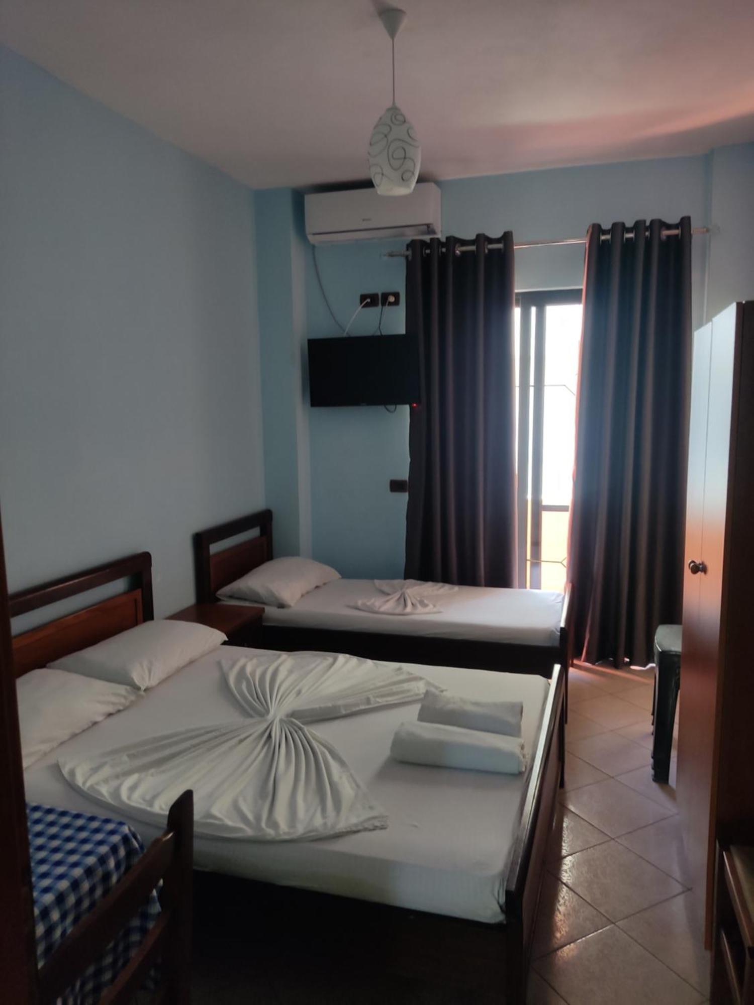 Festim Hotel Durrës Szoba fotó